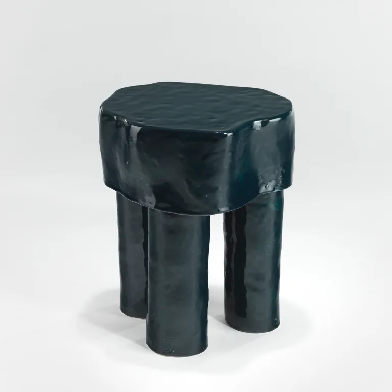 Céline Salomon - Owen - Table d'appoint 3 pieds